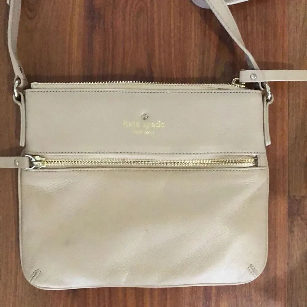 Kate Spade Beige Crossbody bag